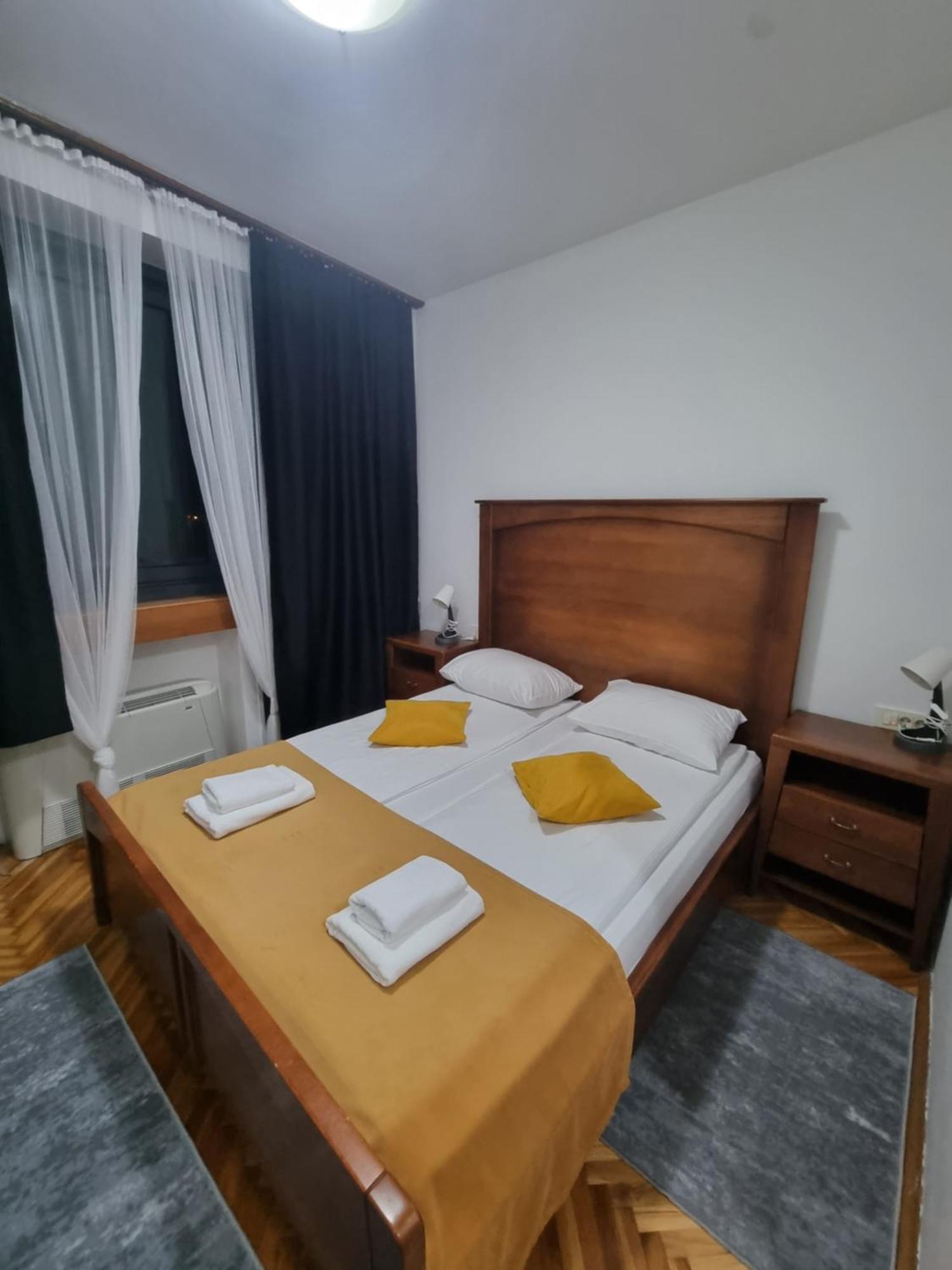 Hotel Paviljon Біхач Екстер'єр фото
