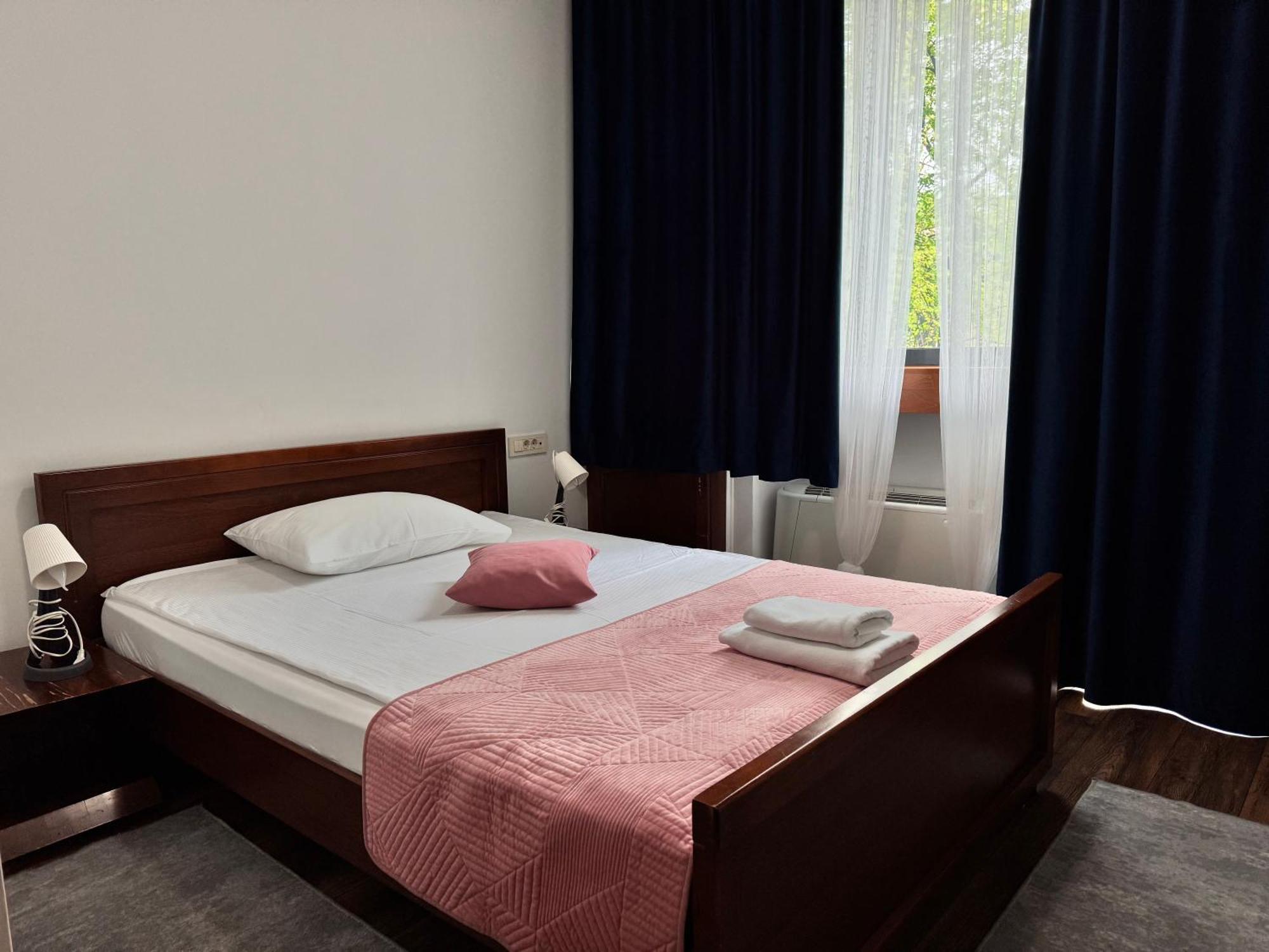 Hotel Paviljon Біхач Екстер'єр фото