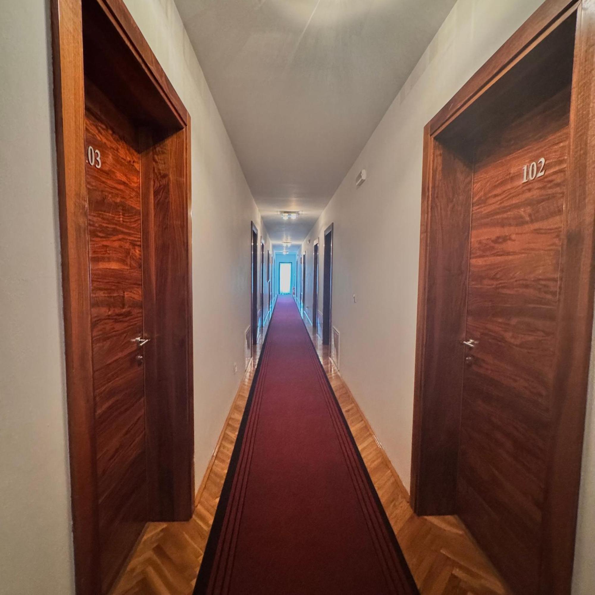 Hotel Paviljon Біхач Екстер'єр фото