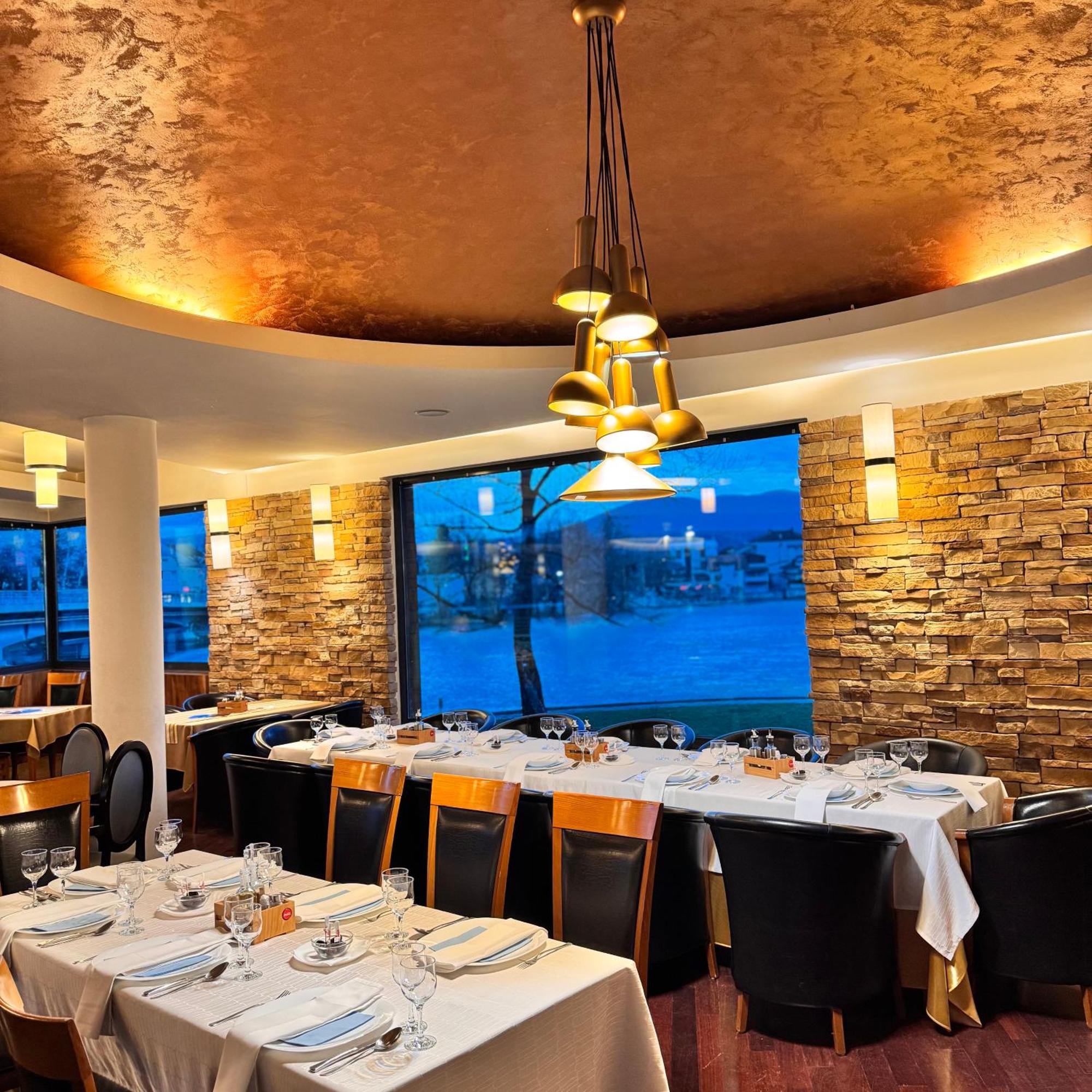 Hotel Paviljon Біхач Екстер'єр фото