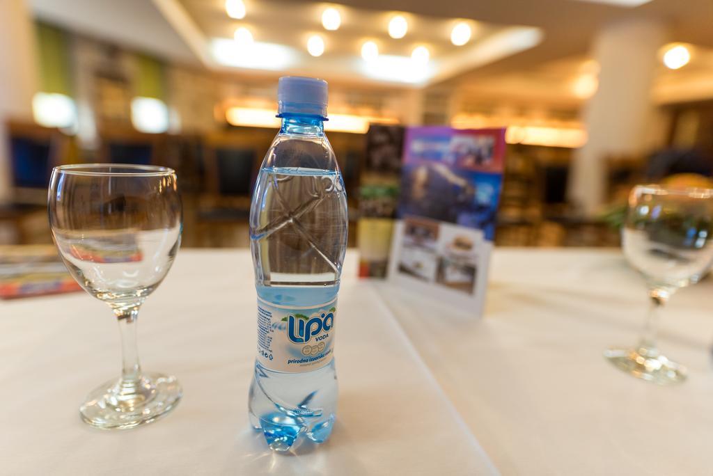 Hotel Paviljon Біхач Екстер'єр фото